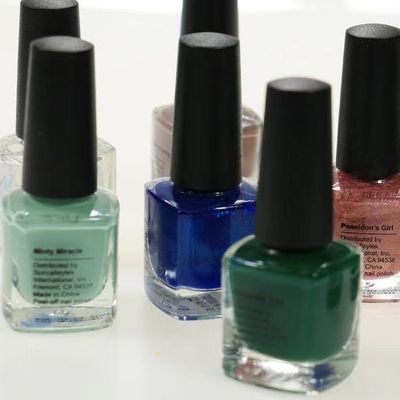 Non Toxic Water Based Permeable Peel Off HALAL Nail Polish